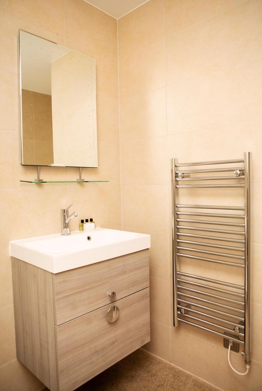 לונדון Apt 3, Trafalgar Sq Duplex, 3Rd & 4Th Floor By Indigo Flats מראה חיצוני תמונה