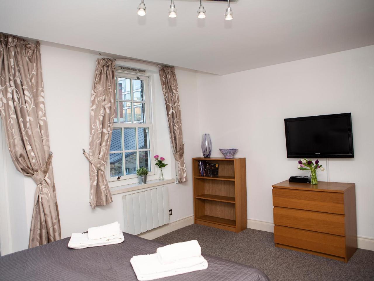 לונדון Apt 3, Trafalgar Sq Duplex, 3Rd & 4Th Floor By Indigo Flats מראה חיצוני תמונה